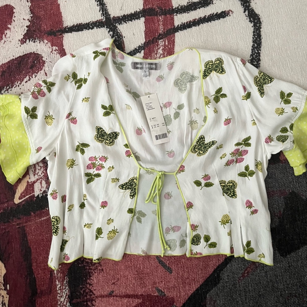 NWT UO tie top